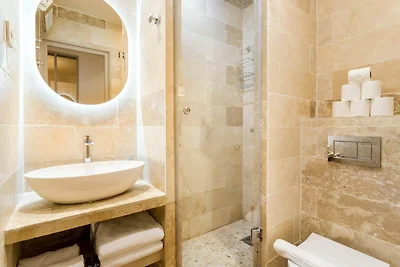 Prachtig AC-appartement in het hart van de...