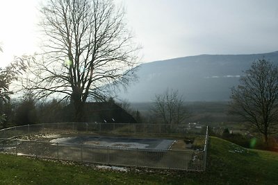 Renovierte Schlosswohnung mit Swimmingpool