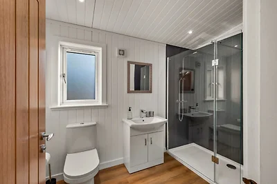Lodge Deluxe con vasca idromassaggio per 6...