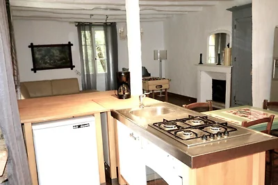 Blanquefort Hill Retreat