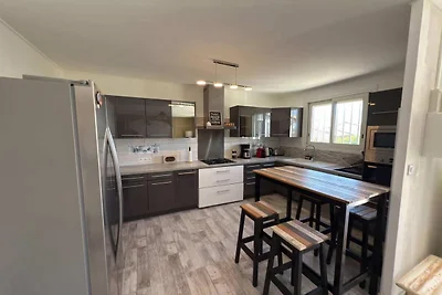 Moderne Villa in Vendres mit Pool