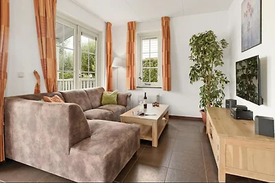 Gezellig vakantiehuis aan het water met tuin