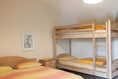 Schönes Apartment in Brez mit Garten
