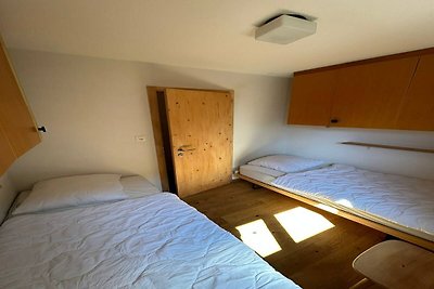 Apartment with free shuttle