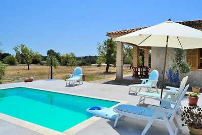 Haus in Llubá mit Pool und Terrasse