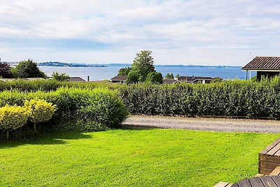 Ruim vakantiehuis met uitzicht op de fjord