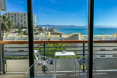 Appartamento vista mare con balcone