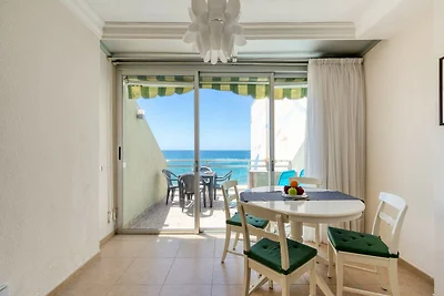 Strandhuis in Las Palmas met zeezicht