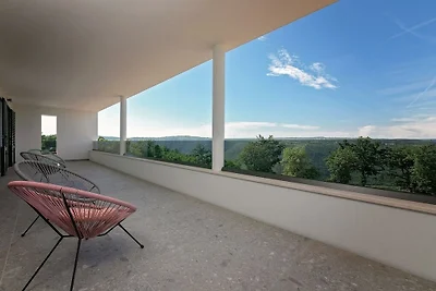Villa in Ružići mit Schwimmbecken