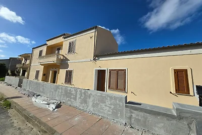 Freistehende Villa mit Garten und Klimaanlage