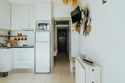 Appartamento con terrazza sul mare e piscina