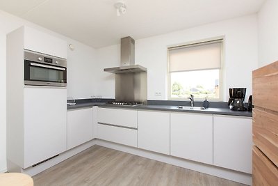 Geräumiges Ferienhaus mit eigenem Steg direkt...