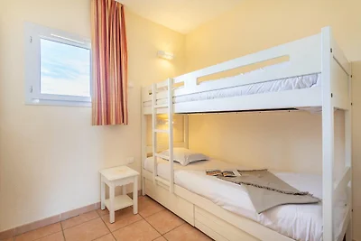 Un rifugio con piscine riscaldate in comune
