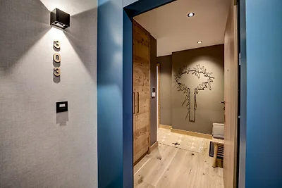 Apartment in Town Centre with 2 Balconies