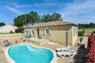 Geräumiges Ferienhaus in Aigues Vives