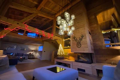 Uitzonderlijk chalet met zwembad en aircondit...