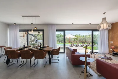 Modernes Ferienhaus in Novigrad mit...