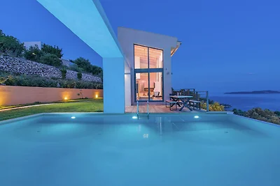 Moderne Villa in Sivota mit eigenem Pool