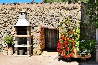 Haus in Llubí mit Pool und Blick auf die...