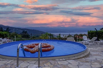 Maison de vacances à Dobrec avec piscine