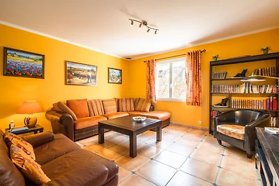Schöne ruhige Villa mit privatem Pool in...