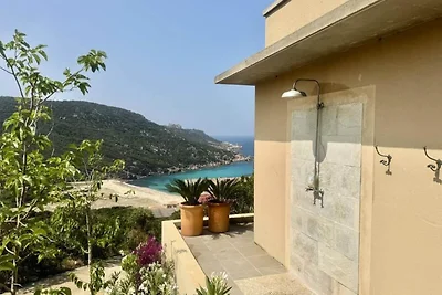 Villa in Tizzano mit Meerblick