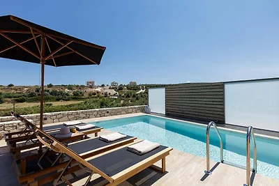 Diamond Villa mit Swimmingpool