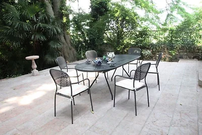 Lussuosa casa vacanze con giardino a Romano...