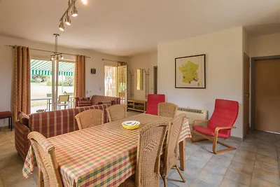 Piacevole casa vacanze con piscina privata