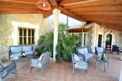 Villa in Can Picafort met zwembad en barbecue