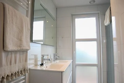 Modern chalet met combimagnetron, nabij de...