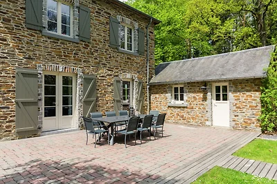 Cottage ad Alle Sur Semois con giardino