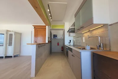 Appartement met panoramisch uitzicht op zee
