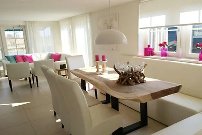 Alkmaar Cozy Dutch Villa
