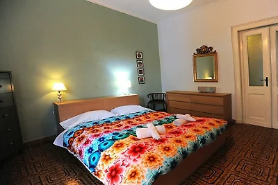 Wohnung in Torino mit Balkon und Parken