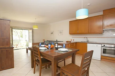 Wohnung mit 2 Zimmern und Balkon