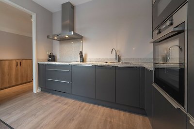 Schönes Ferienhaus mit Whirlpool und Sauna in...