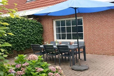 Komfort Ferienhaus mit großem Garten