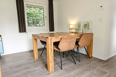 Cottage in Oostkapelle met zwembad