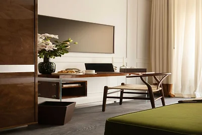 Palais Bourbon Hotel – Zimmer 42 – 2P –...