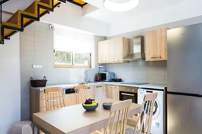 Villa in Bali mit Pool und Bergblick