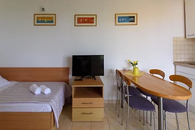 Simplistic Apartment in Sukošan mit Balkon