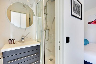 Modern 2BD/6P appartement met airconditioning...