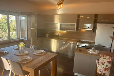Villa Julia - Two Bedroom Apartment 6