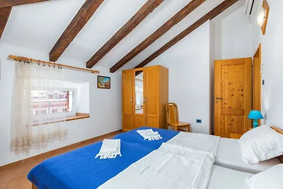 Wohnung in der malerischen Stadt Cres