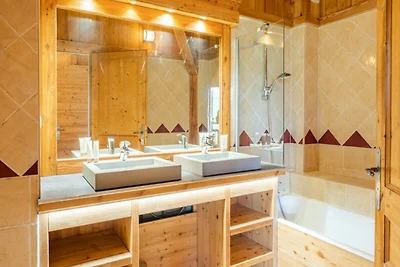 Chalet in Alpe d'Huez mit Ski-In/Ski-Out