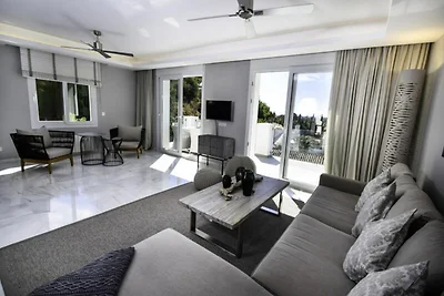 Villa in El Rosario met uitzicht op zee en...