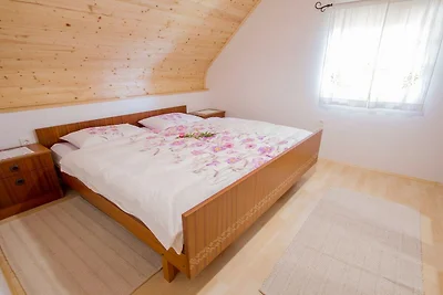 Sunny Two Bedroom Retreat in Beautiful Bizelj...