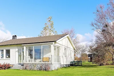 6 Personen Ferienhaus in Tvååker-By Traum