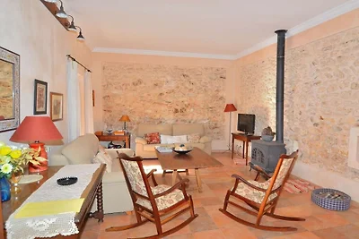 Finca in Llubi mit Schwimmbecken